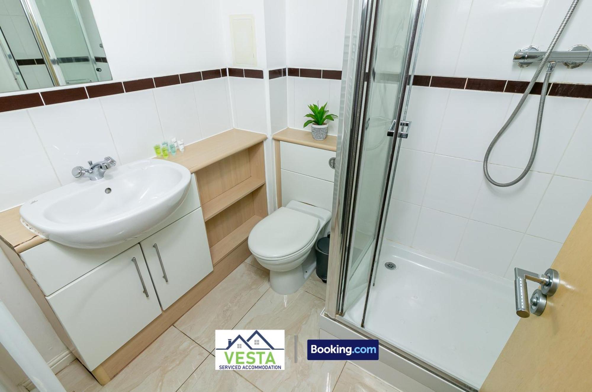 Two Bedrooms Apartment By Vesta Serviced Accommodation & Short Lets Hatfield With Free Wifi Luaran gambar