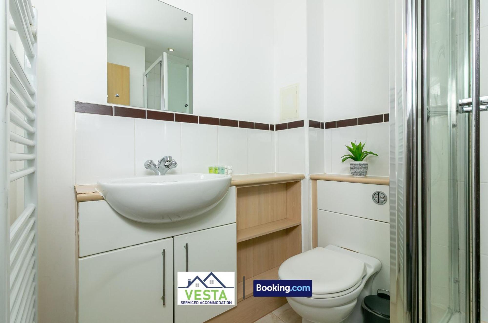 Two Bedrooms Apartment By Vesta Serviced Accommodation & Short Lets Hatfield With Free Wifi Luaran gambar